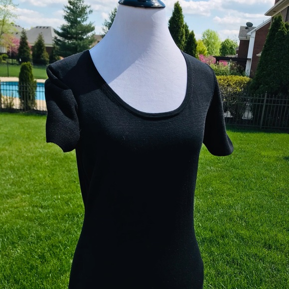 Black knit Elie Tahari trumpet dress - Picture 4 of 6